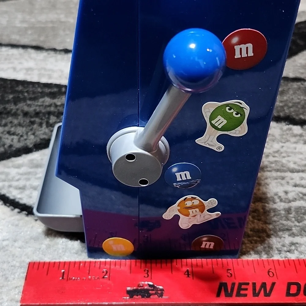 VINTAGE BLUE M&M WORLD COLLECTIBLE MEMORABILIA